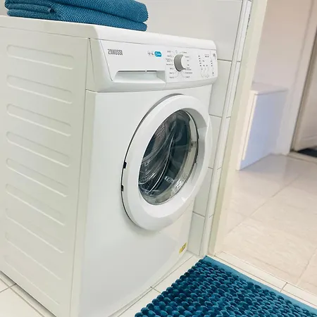 Alpesi Downtown סופרון
