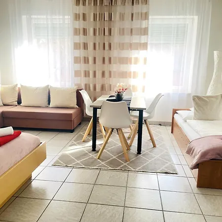 Alpesi Downtown 3*