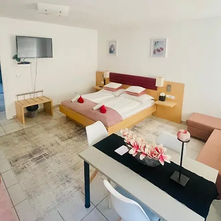 Alpesi Downtown 3* Sopron