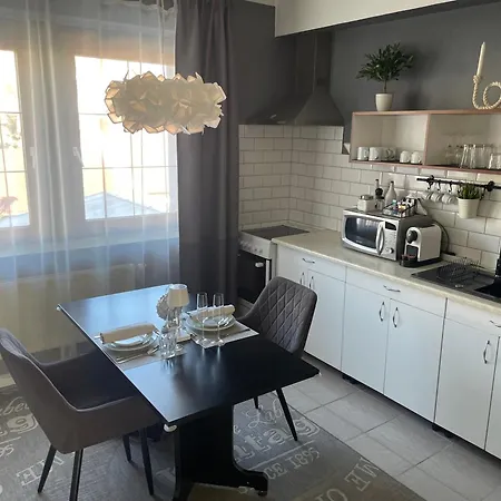 Alpesi Downtown 3* Sopron