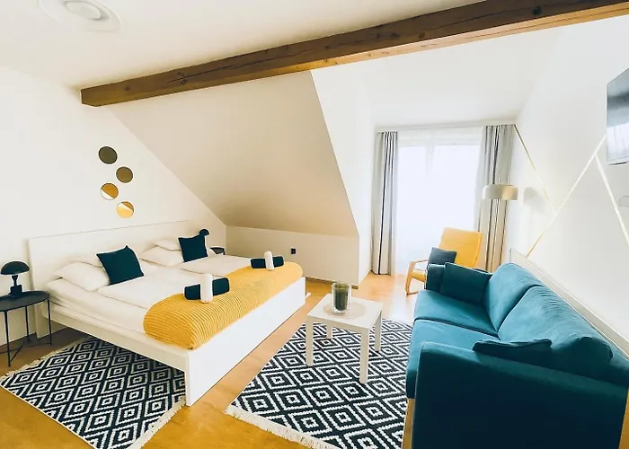 Alpesi Downtown 3*