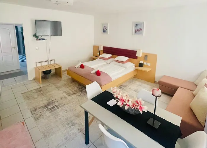 Alpesi Downtown 3* Sopron
